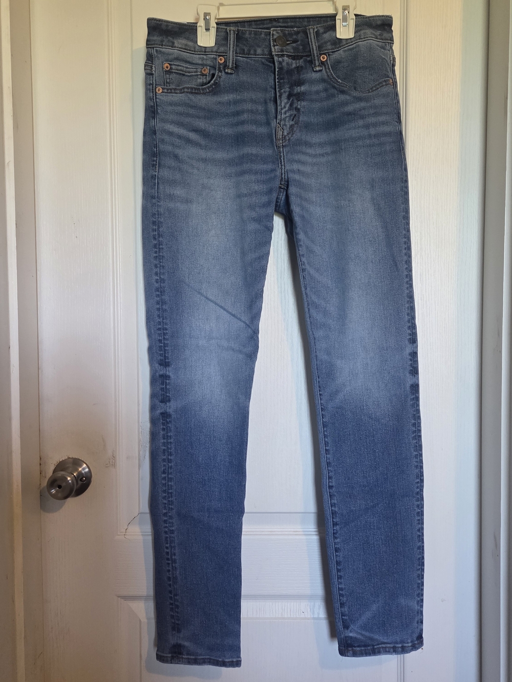 American Eagle Athletic Skinny Jeans | 30x32